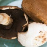 Pourquoi éplucher les champignons ?
