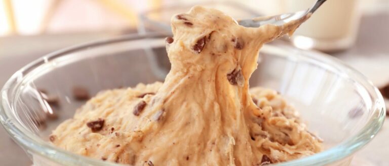 Pourquoi il ne faut pas manger de la pâte crue ?