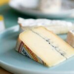 Pourquoi il y a de la cendre dans le Morbier ?