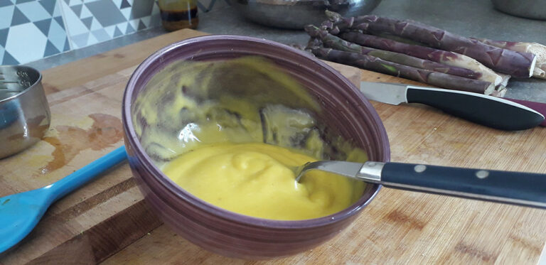 Pourquoi la mayonnaise industrielle se conserve ? Pourquoi la mayonnaise industrielle se conserve ?