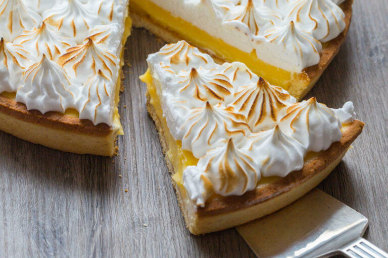 Pourquoi la meringue de ma tarte à Retrecit ? Pourquoi la meringue de ma tarte à Retrecit ?