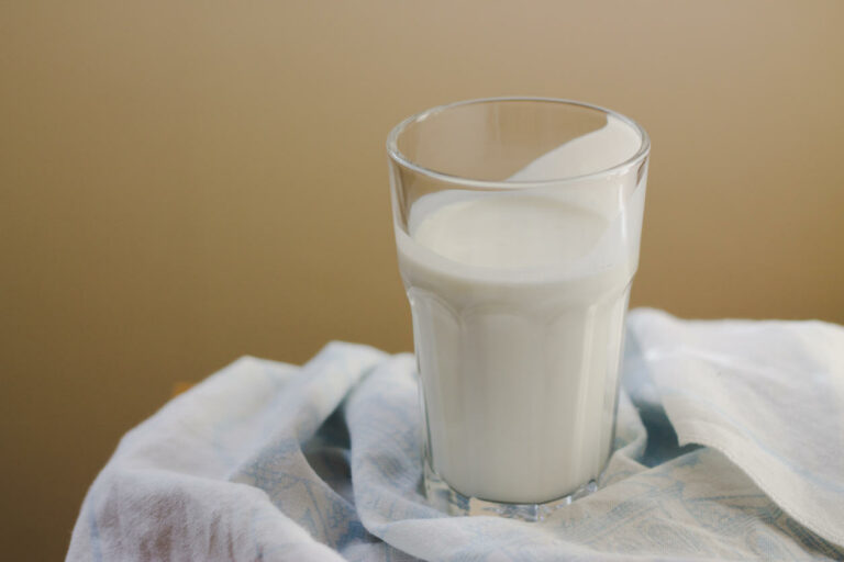 Pourquoi lait cru interdit grossesse ?