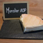 Pourquoi le fromage cheddar est orange ?