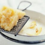 Pourquoi le fromage moisi dans le frigo ?