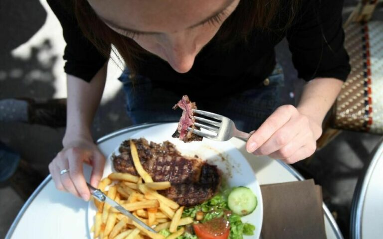 Pourquoi le lait attendrit la viande ?