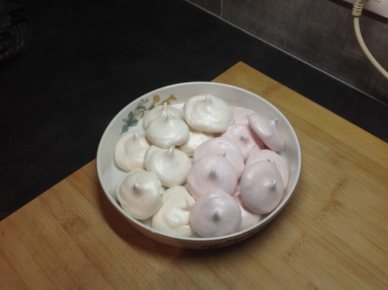 Pourquoi ma meringue retombe à la cuisson ? Pourquoi ma meringue retombe à la cuisson ?