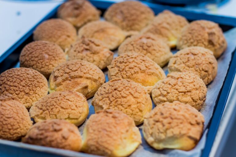 Pourquoi mettre un craquelin sur les choux ? Pourquoi mettre un craquelin sur les choux ?
