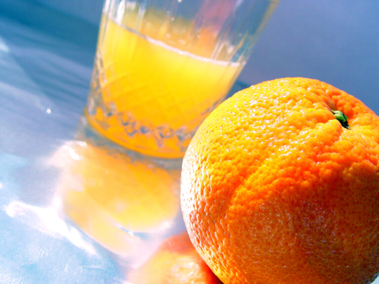 Pourquoi ne pas boire de jus de fruits le matin ? Pourquoi ne pas boire de jus de fruits le matin ?