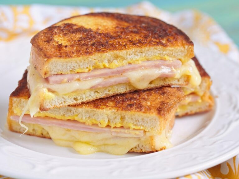 Pourquoi un croque-madame s’appelle ainsi ? Pourquoi un croque-madame s'appelle ainsi ?