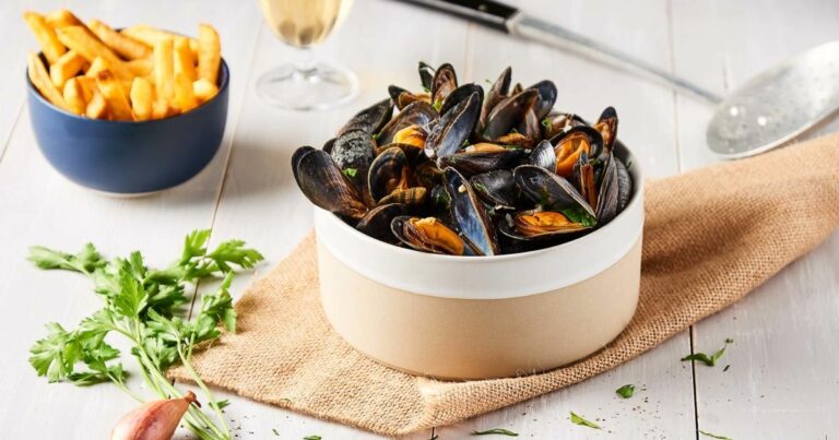 Puis-je manger des moules Marinieres enceinte ?