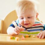 Quand bébé peut manger des yaourt ?