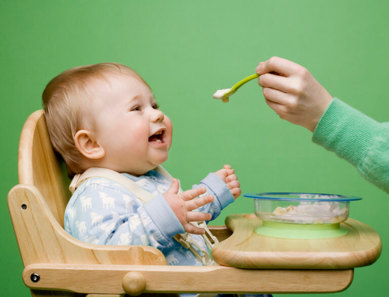 Quand donner des amandes à bébé ?