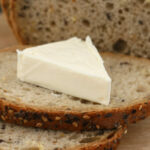 Quand donner du fromage de chèvre à bébé ?