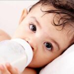 Quand donner du lait Demi-écrémé à un bébé ?