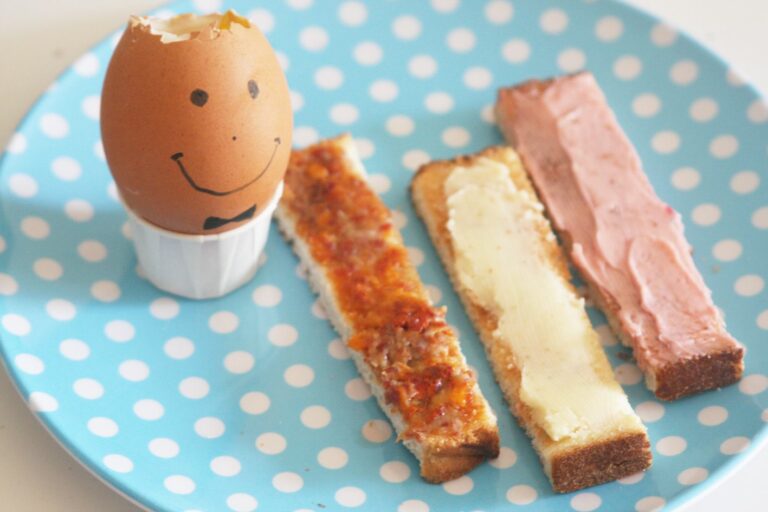 Quand manger des œufs à la coque ?