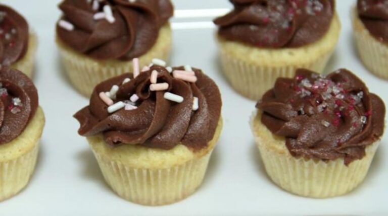 Quand mettre le glaçage sur les cupcakes ?