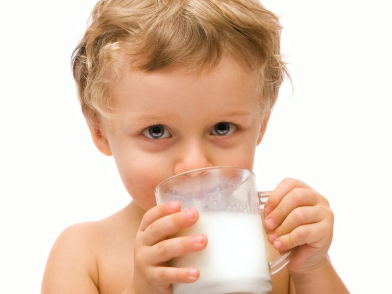 Quand passer du lait de croissance au lait de vache ? Quand passer du lait de croissance au lait de vache ?