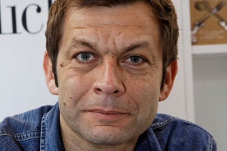 Quel diplôme à Laurent Mariotte ?