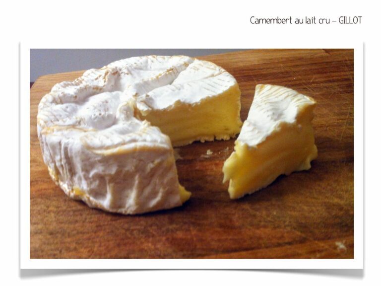 Quel est le fromage à pâte molle et croûte fleurie ?