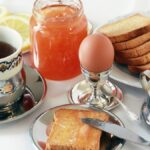 Quel est le petit déjeuner de la personne qui a du cholestérol ?