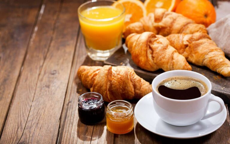 Quel est le petit déjeuner typique français ? Quel est le petit déjeuner typique français ?