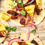 Quel est le plus calorique entre un tacos et une pizza ?