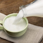 Quel est le prix d'un litre de lait entier ?