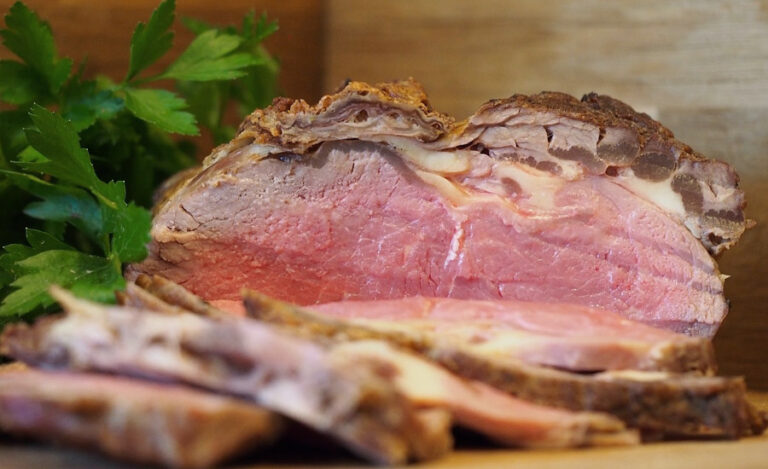 Quel est le temps de cuisson d’un rôti de veau de 600 grammes ? Quel est le temps de cuisson d'un rôti de veau de 600 grammes ?