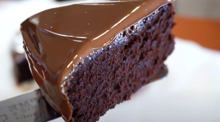 Quel est les ingrédients pour faire un gâteau au chocolat ? Quel est les ingrédients pour faire un gâteau au chocolat ?