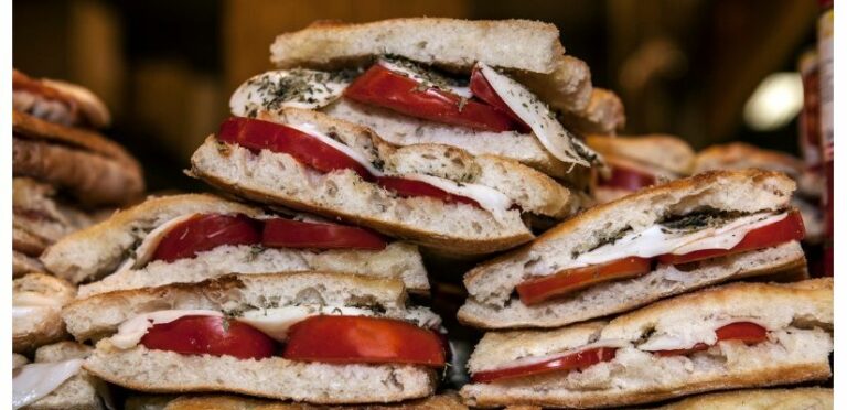 Quel fromage utilisé pour faire des panini ? Quel fromage utilisé pour faire des panini ?