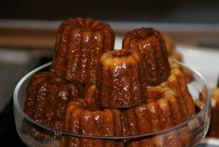 Quel lait pour faire des cannelés ? Quel lait pour faire des cannelés ?