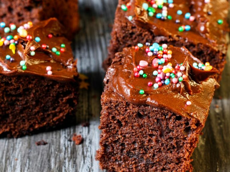 Quel moule pour cuire un gâteau au micro-ondes ?