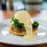 Quel plat avec une sauce hollandaise ?