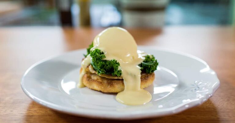 Quel plat avec une sauce hollandaise ?