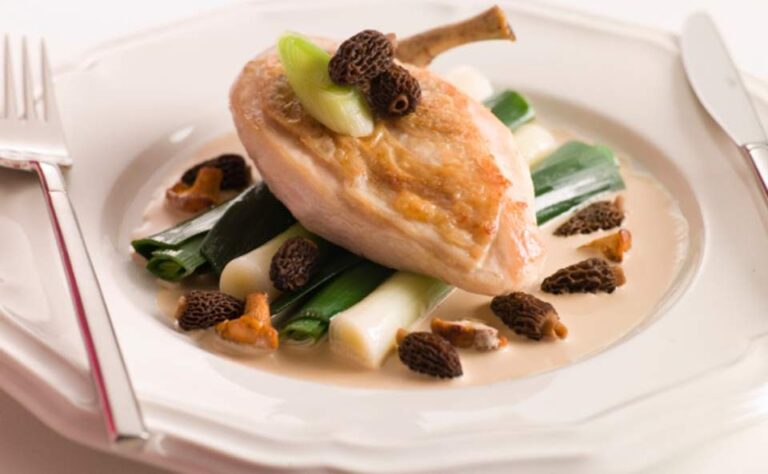 Quel vin rouge avec du poulet aux morilles ? Quel vin rouge avec du poulet aux morilles ?