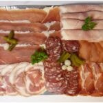 Quelle charcuterie par personne pour une raclette ?