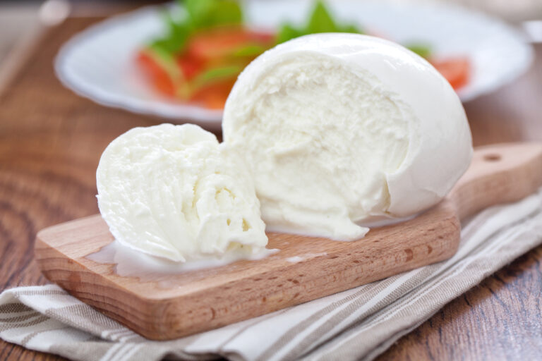 Quelle est la différence entre burrata et bufala ?