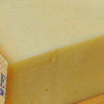 Quelle est la différence entre le gruyère français et le gruyère suisse ?