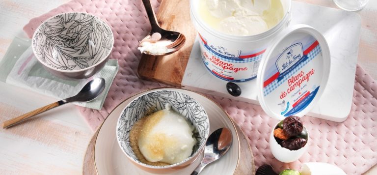 Quelle est la différence entre un petit suisse et un fromage blanc ? Quelle est la différence entre un petit suisse et un fromage blanc ?