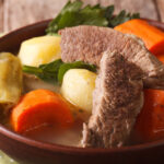 Quelle est l'origine du Pot-au-feu ?
