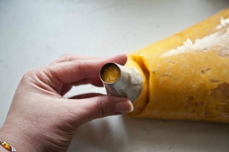 Quelle poche à douille pour la pâte à choux ?