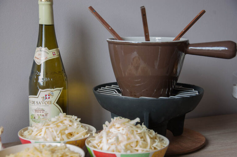 Quelle quantité de pain par personne pour une fondue savoyarde ?