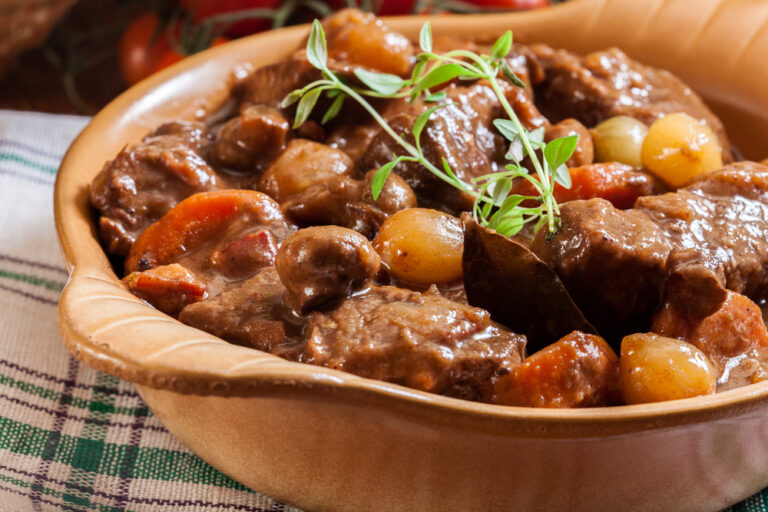 Quelle quantité de viande par personne pour un bœuf bourguignon ?