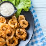 Quelle sauce avec des calamars frits ?