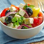 Quelle sauce pour une salade grecque ?