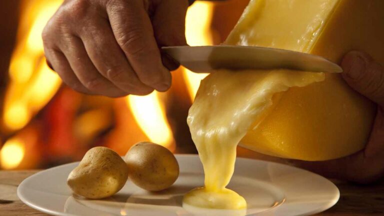 Quels sont les meilleurs fromages pour la raclette ? Quels sont les meilleurs fromages pour la raclette ?