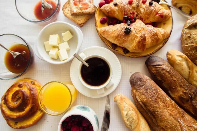 Qu’est-ce que les Français aiment manger au petit déjeuner ? Qu'est-ce que les Français aiment manger au petit déjeuner ?