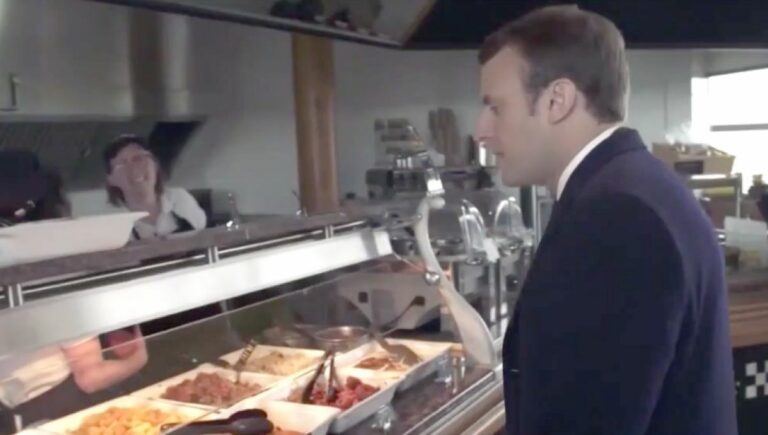 Qui A-t-il dans un cordon bleu ? Qui A-t-il dans un cordon bleu ?