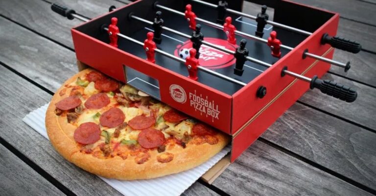 Qui a créé Pizza Hut ?