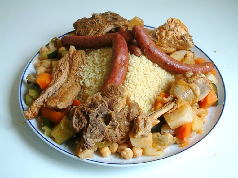 Qui a fabriqué le couscous ? Qui a fabriqué le couscous ?